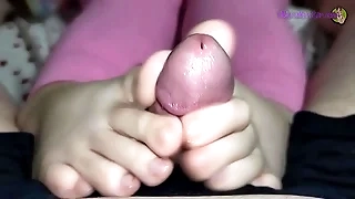 Giving a FOOTJOB after a long time bringing off my Nintendo Switch&excl;